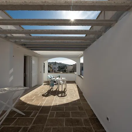 Le 4 Colonne Monolocale Vista Mare *